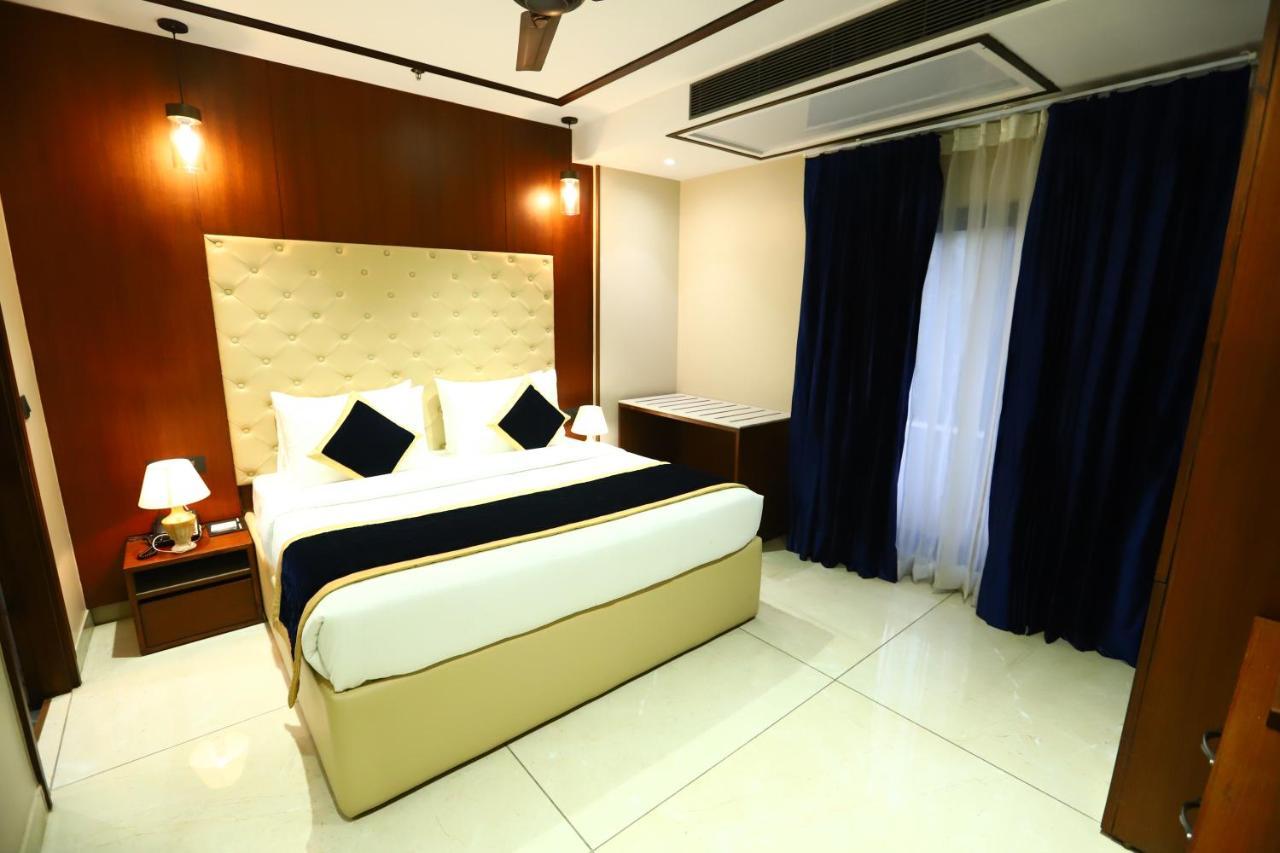 Sanca International Hotel In Patel Nagar Delhi New Delhi Extérieur photo