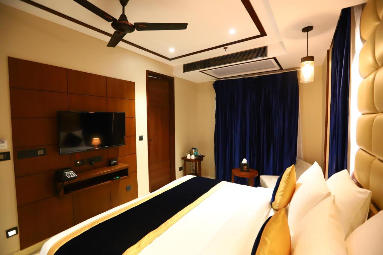 Sanca International Hotel In Patel Nagar Delhi New Delhi Extérieur photo
