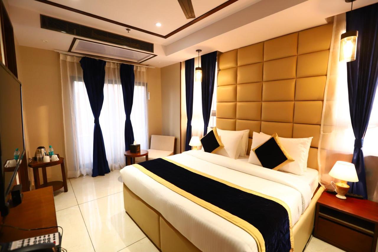 Sanca International Hotel In Patel Nagar Delhi New Delhi Extérieur photo