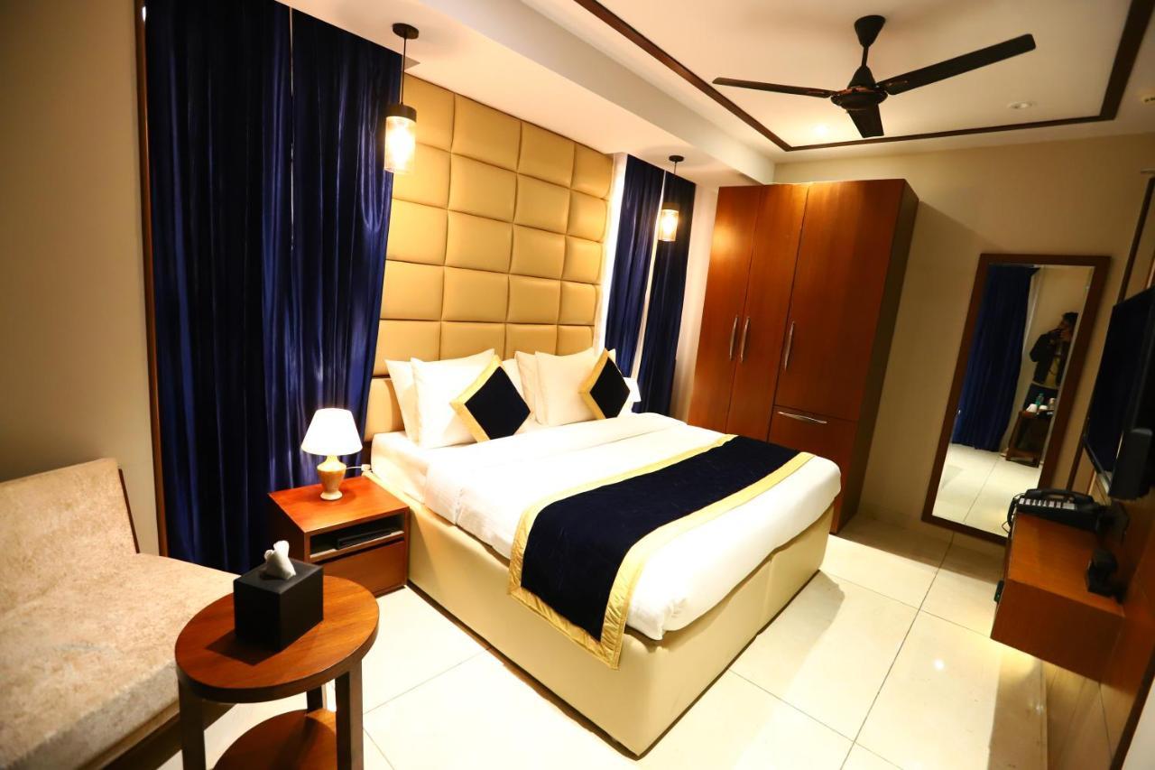 Sanca International Hotel In Patel Nagar Delhi New Delhi Extérieur photo