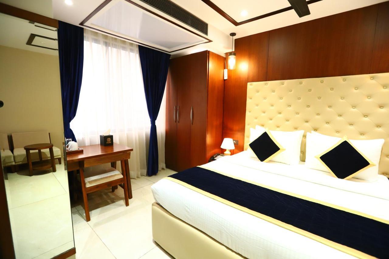 Sanca International Hotel In Patel Nagar Delhi New Delhi Extérieur photo