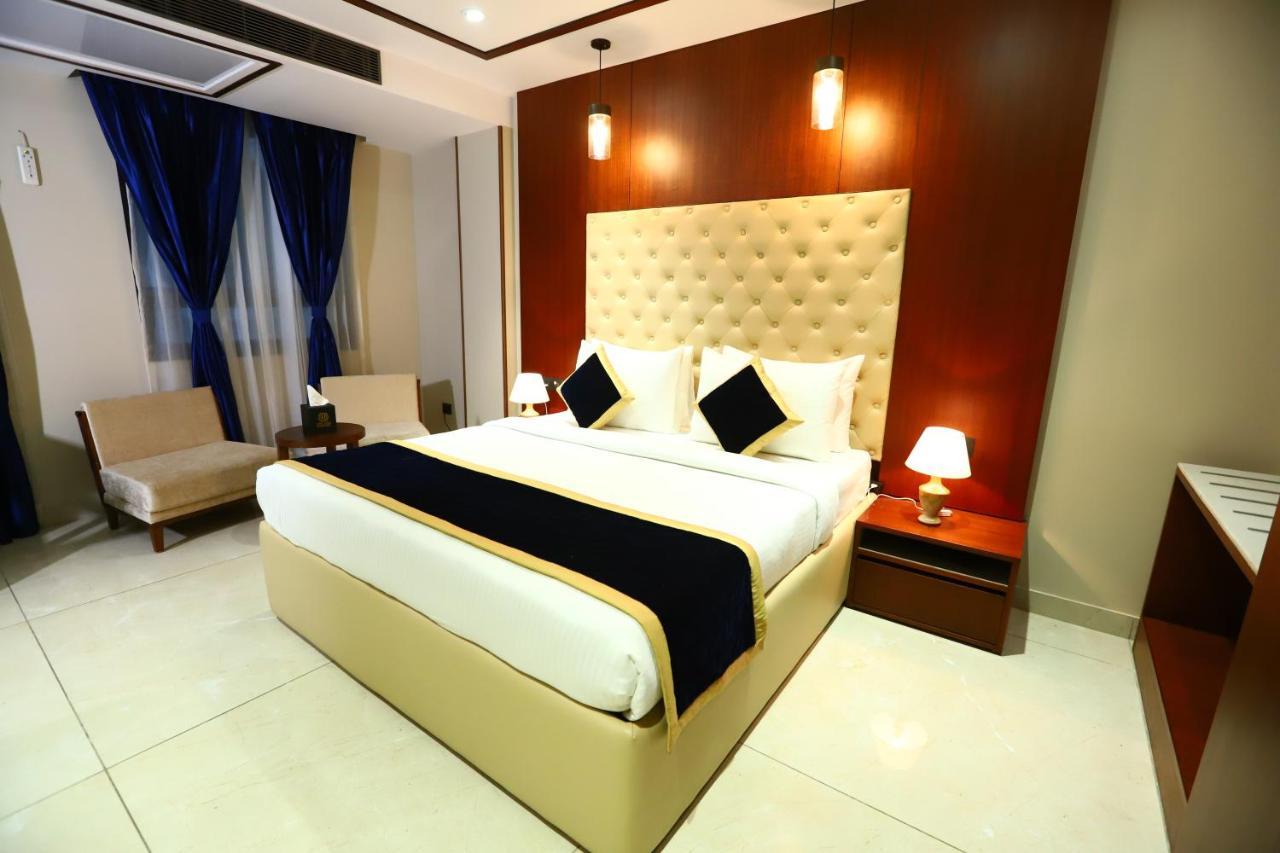 Sanca International Hotel In Patel Nagar Delhi New Delhi Extérieur photo