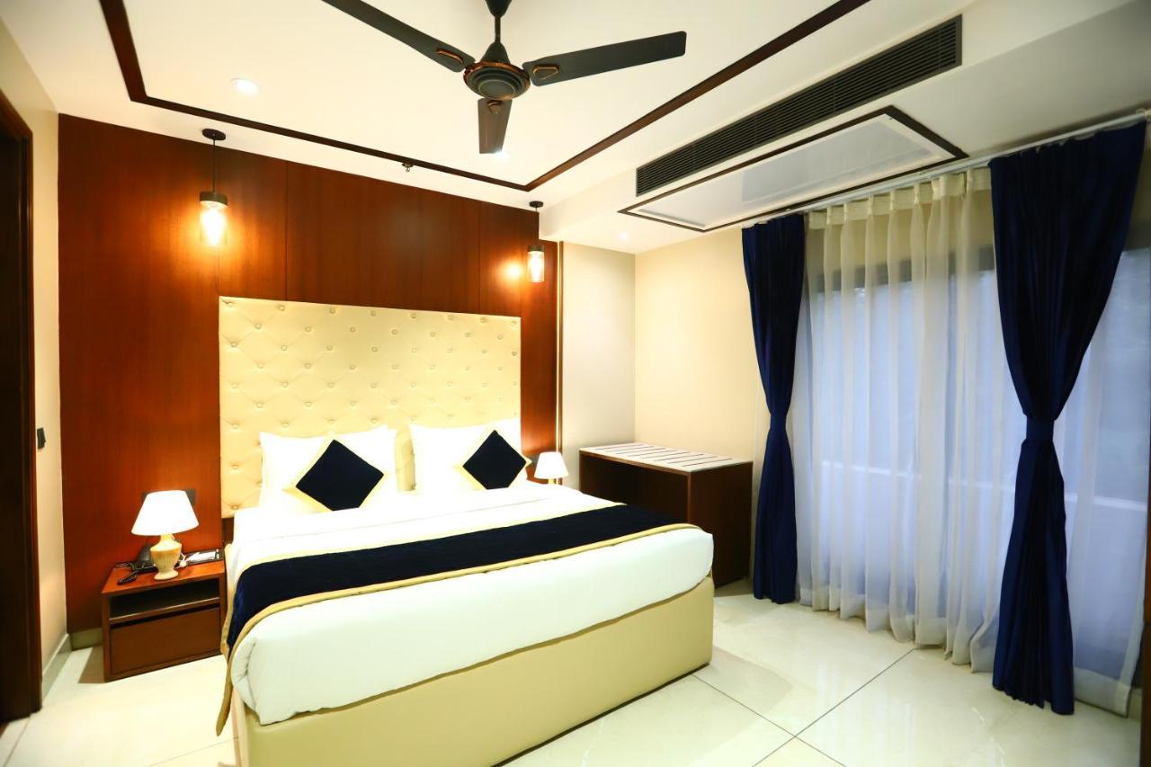 Sanca International Hotel In Patel Nagar Delhi New Delhi Extérieur photo