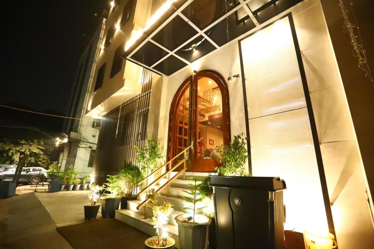 Sanca International Hotel In Patel Nagar Delhi New Delhi Extérieur photo