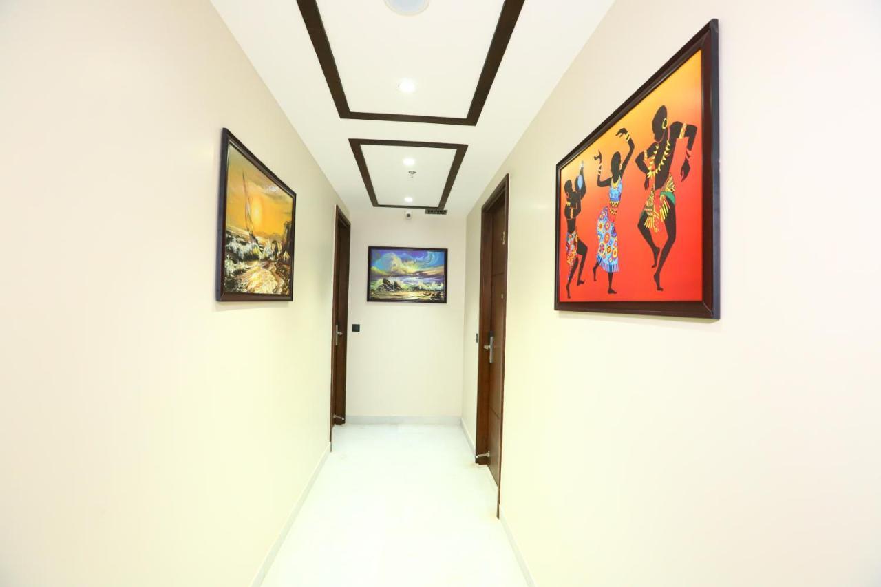 Sanca International Hotel In Patel Nagar Delhi New Delhi Extérieur photo